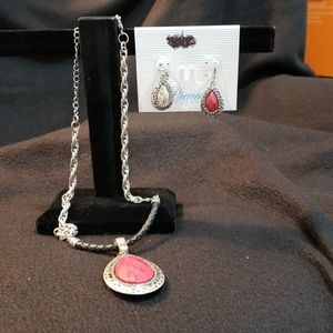 Necklace and earring set